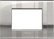 Рамка прямоугольная Legrand BTicino LivingLight 3 мод Ленты  картинка